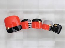 ネイルサロン あかねいろ/春夏フットネイル　ブロック柄