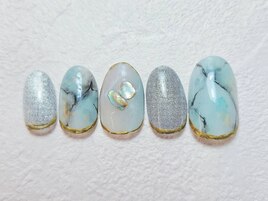 大理石ネイル　ニュアンスネイル