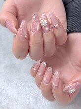 エフィネイル(effy nail)