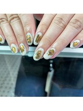 プリュネ(Prune)/ホワイト/ブラウン