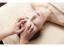 サレーヌ木場/目元のリフトアップ