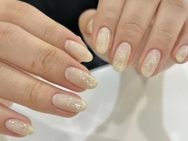 【Karin.m】ぷっくりホワイト