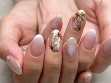 ヴィヴィアン ネイル(Vivian nail)/ミラーフラワーデザイン