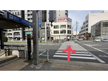 ドシル(DOCILE)/【２番出口の場合】