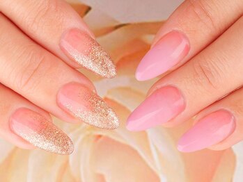 ライトネイルズ イバラキ(light nails IBARAKI)の写真/【シンプル上品コース¥6,050】手元を美しく見せる上品シンプルデザイン/自爪に優しいパラジェル取り扱い◎