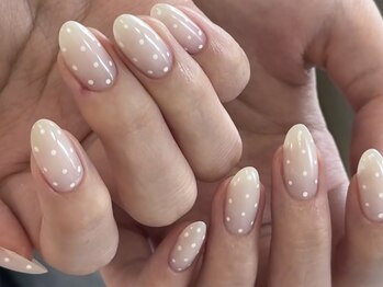 ルネネイル(Lune nail)/ドットネイル
