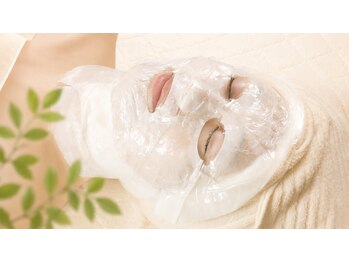 ミューズハーブ(Muse Herb)の写真/【透明感アップ】シミくすみ改善でワントーン明るい肌へ♪ハーブピーリングとよもぎ蒸しで内側から美しく。