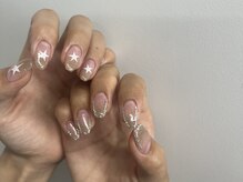 インザピンクリリー(in the pink LILY)/ストーン囲みネイル