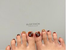 アルジャーノン リトリート(ALGERNON retreat)/秋のフットネイル
