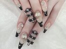 ガーリーフレンチネイル