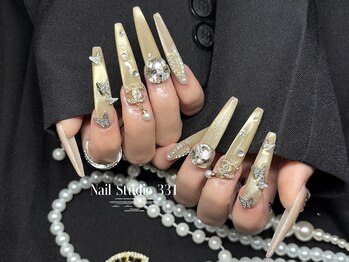 サンサンイチ 関内店(331)/海外風Queenゴールドマグネット