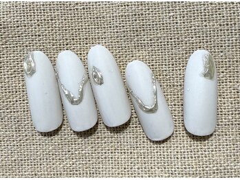 ネイルシンプルデザイン