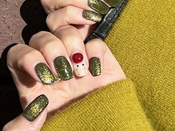 ノラ ミナミアオヤマ(NORA MINAMIAOYAMA)/マグネットネイルとトナカイさん