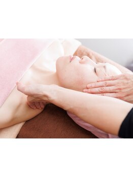 ホウレイ線・たるみ改善！予防ケア