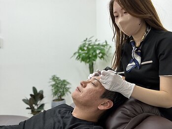 眉ラウンジ 名古屋駅前店(眉LOUNGE)の写真/ワックス脱毛で古い角質/毛穴の汚れをすっきり!お顔のワックス脱毛でお肌のお手入れをしませんか?