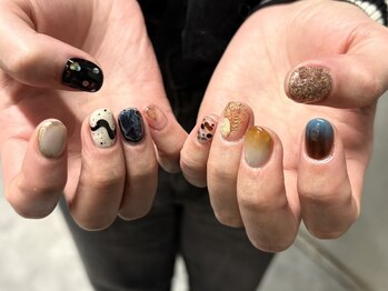 ネムノ(nemno)の写真/<持ち込みOK*初回オフ無料>他と被らない"センス大爆発"なニュアンスネイル!大人っぽい個性派デザインが得意
