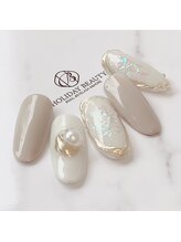 ホリデービューティー(HOLIDAY BEAUTY)/トレンドを品よく。