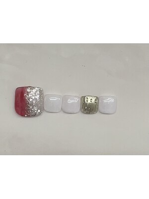 ネイル＆アイラッシュ　I.NAILS【アイ　ネイルズ】