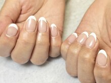 バーガンディ 鶴田(BURGUNDY)/シンプルフレンチネイル