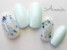 アヴィニール 表参道(Avenir)/押し花チークネイル