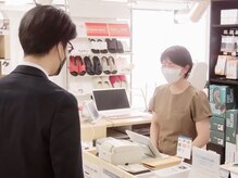 爪切り屋 足楽 日本橋三越前店/受付