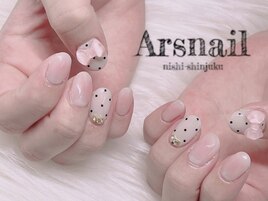 チーク×ドットネイル