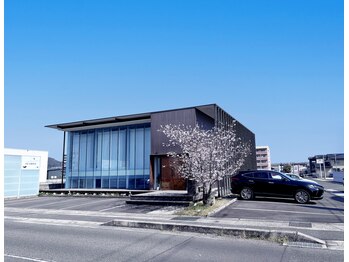 グラマー(Glamour)/駐車場は敷地内ご自由にどうぞ♪