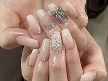 クレーネイル(Klee Nail)の雰囲気(小さめ上品パーツ~大きいパーツあり♪)