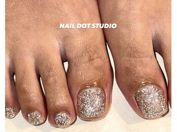 ネイルドットスタジオ 堺筋本町(NAIL DOT STUDIO)/フットワンカラー