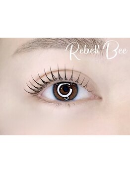 ナチュラル上品な目元にしたい