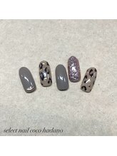 セレクトネイル ココ 秦野店(SELECT NAIL COCO)/ヒョウ柄とラメ