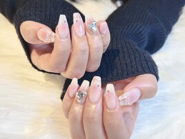【チーク×チェックネイル】