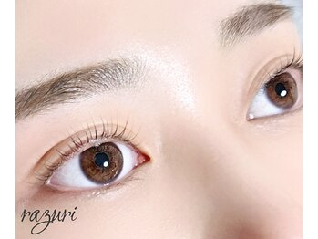 ラズリ(razuri)/*パリジェンヌラッシュリフト*