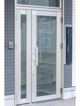 ナンバーワンピラティス(Number One ピラティス)/テナント入口