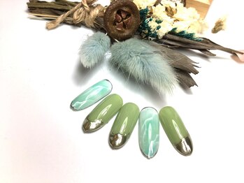 ネイルサロン ウノ 湘南平塚(UNO)/グリーン×ミラー