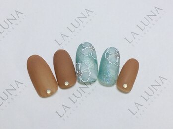 ラルナ ネイルアンドアイラッシュサロン(LA LUNA nail & eyelash salon)/～マグネットマットフラワー～