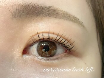 エルモ(elmo)/パリジェンヌラッシュリフト