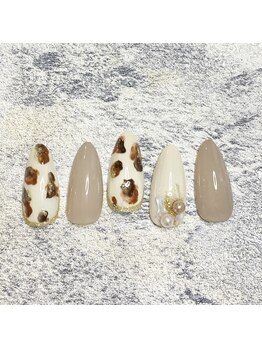 サロン ド エスポアール(Salon de Espoir)/10月定額メニューS