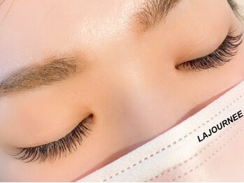 ラジュルネ(nail&eyelash La journee)の写真/【8月限定】ウルトラフラットラッシュつけ放題7980円→5980円/LEDフラットラッシュつけ放題7980円も◎