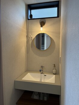 美顔研究所 バイ ヴィヴセカンド(美顔研究所 by viv 2nd)/