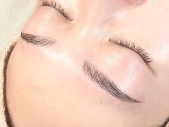 エミュ(emu)の写真/【指先も目元も美しく♪】種類やカラー等豊富なメニューから選べます☆忙しくて時間がない方にもオススメ!