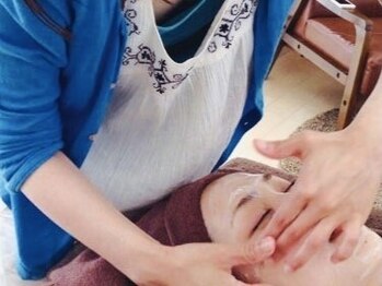 リラクゼーションサロン エープラス(a+)の写真/〈ヘッドスパ/フットマッサージあり〉オールハンドのもみほぐしで至福のひとときを◎完全個室でリラックス!