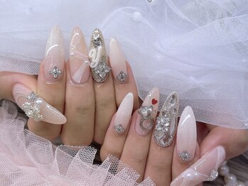 アリーズ(Allies)/リボン &nbsp;白グラ 冬ネイル 推し