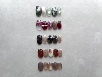 エメ(aimer)の写真/【指先から整う褒められデザイン♪】透け感カラーやラメをさりげなく入れた大人可愛い指先に☆