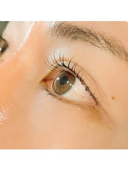 モアプラス(MORE plus)/まつ毛カール　ラッシュリフト