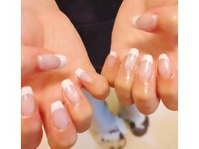 お爪屋さん710の雰囲気（大人気フレンチデザイン♪）