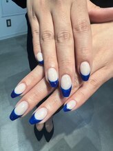 デリカ(DELICAT)/モード系フレンチネイル