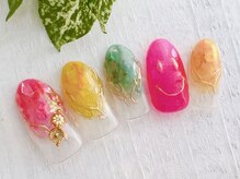 アミネイルズ(AmiNails)/カラフルグラデ♪