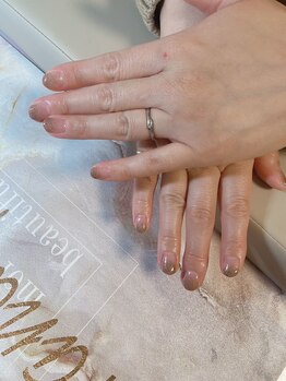 The ネイルサロン/グラデーション