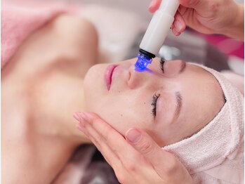 エモーション 町田店(E-Motion)/毛穴洗浄ハイドラフェイシャル